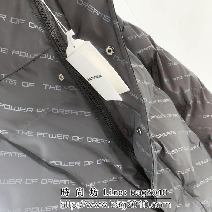 BALENCIAGA巴黎世家 18ss秋冬新款 灰色報紙滿Logo印花 大版棉服 情侶款 ydi1345